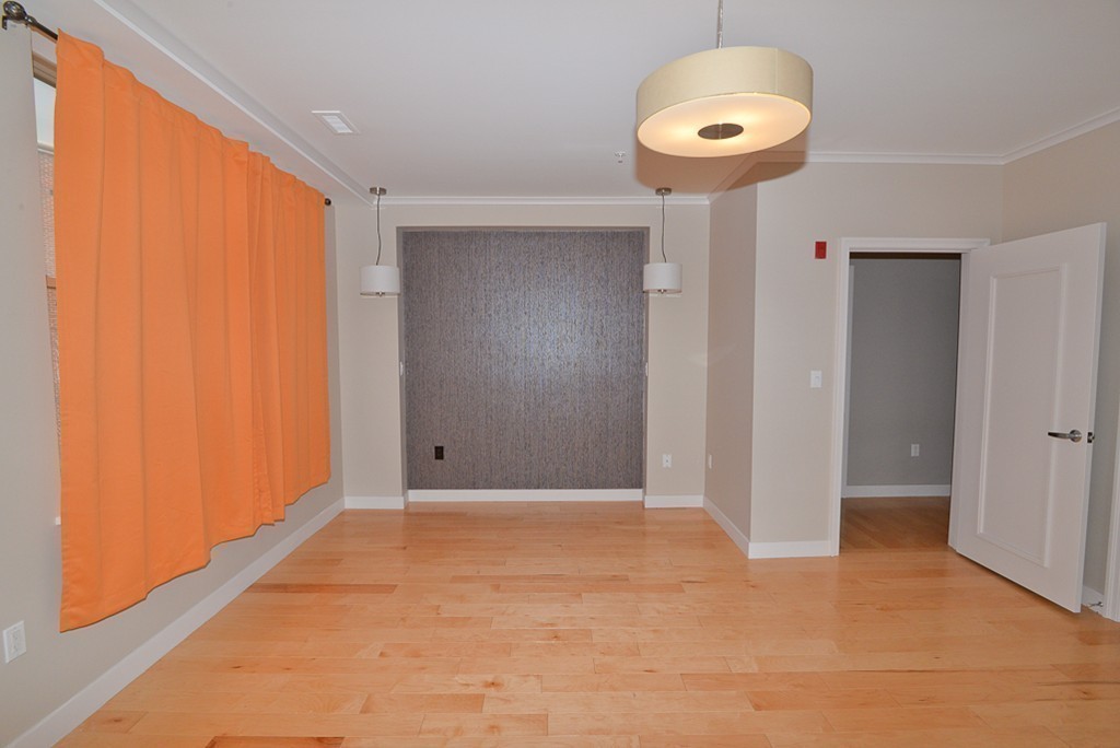 323 Boylston # 201