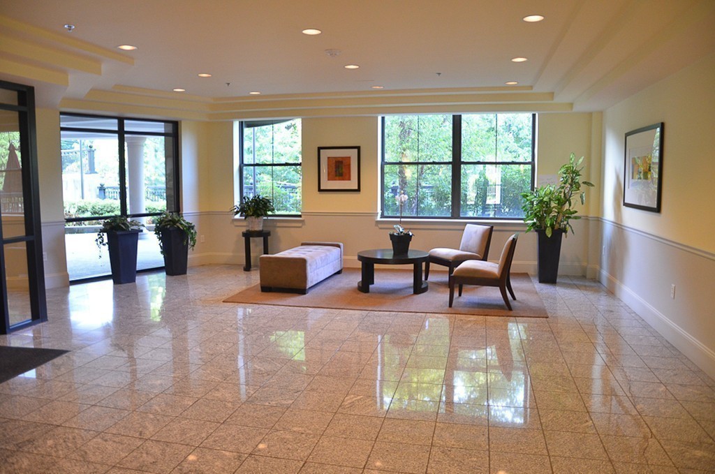 323 Boylston # 201