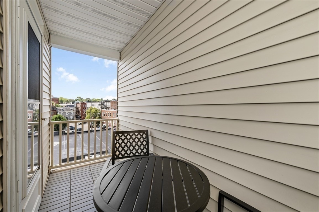 14 Linden St # 8 Unit: #8