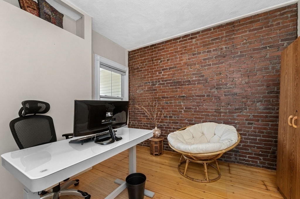 14 Linden St # 8 Unit: #8