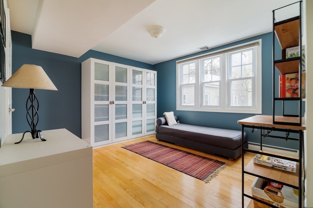 13 Hubbard Street # B