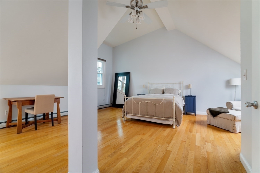 13 Hubbard Street # B
