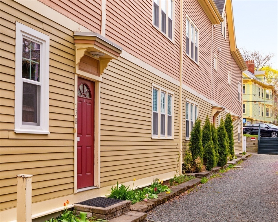 13 Hubbard Street # B