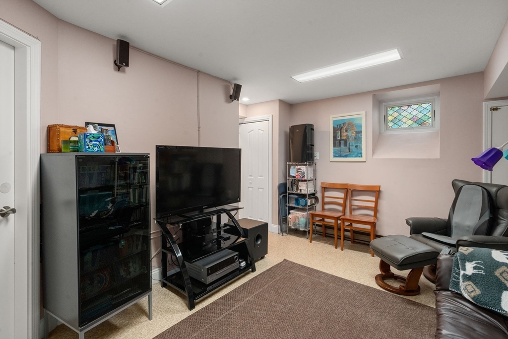 305 Winchester St # D