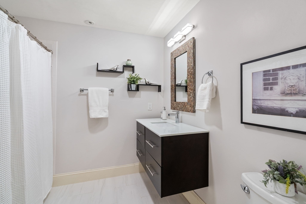 113 Carlisle St # 113