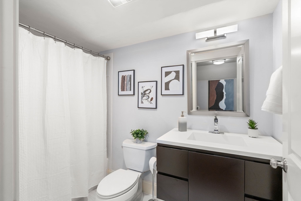 113 Carlisle St # 113