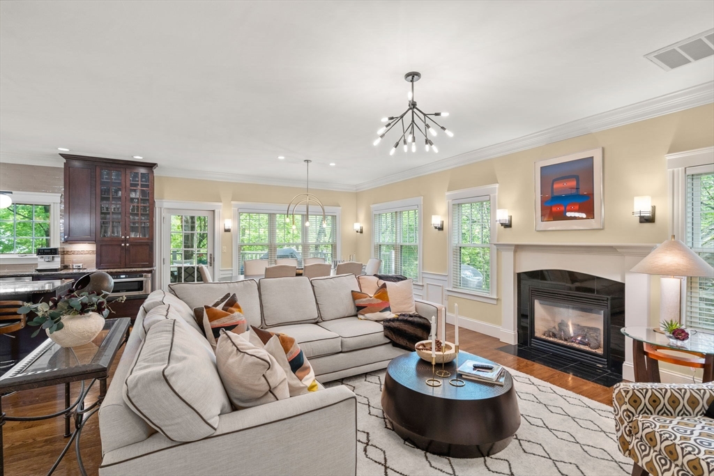113 Carlisle St # 113