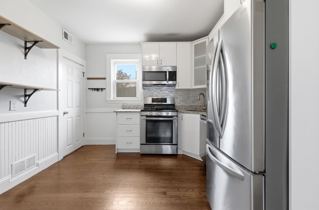 20 Connecticut Ave # 2