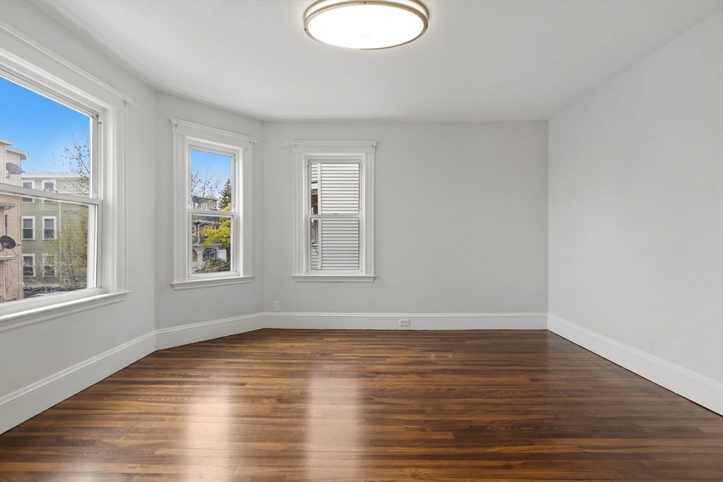 20 Connecticut Ave # 2