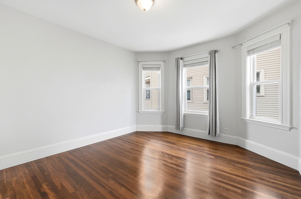 20 Connecticut Ave # 2