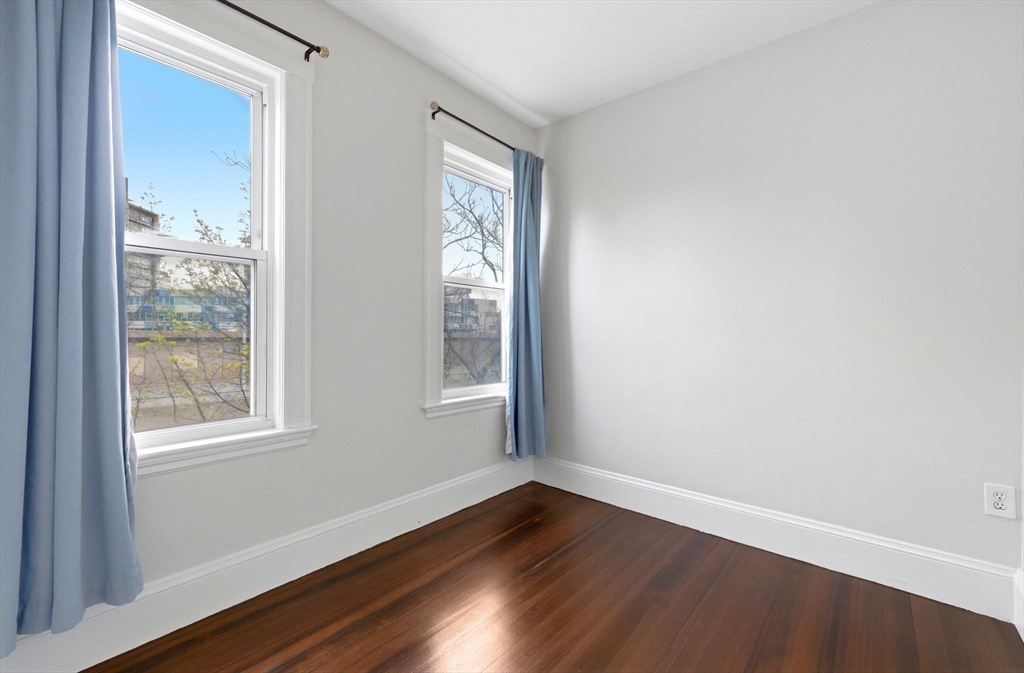 20 Connecticut Ave # 2