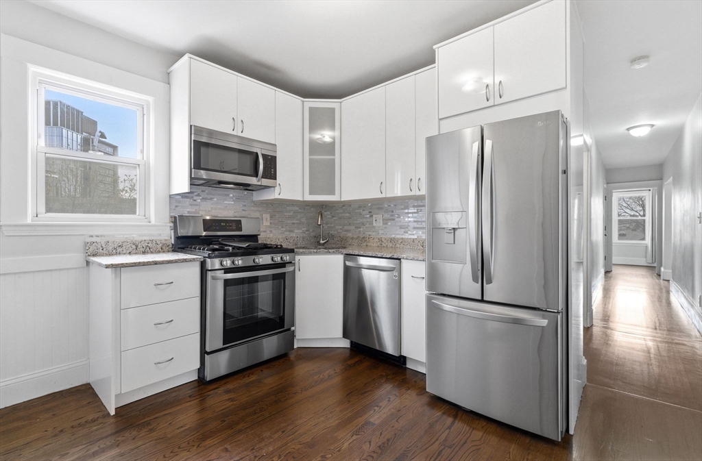 20 Connecticut Ave # 2