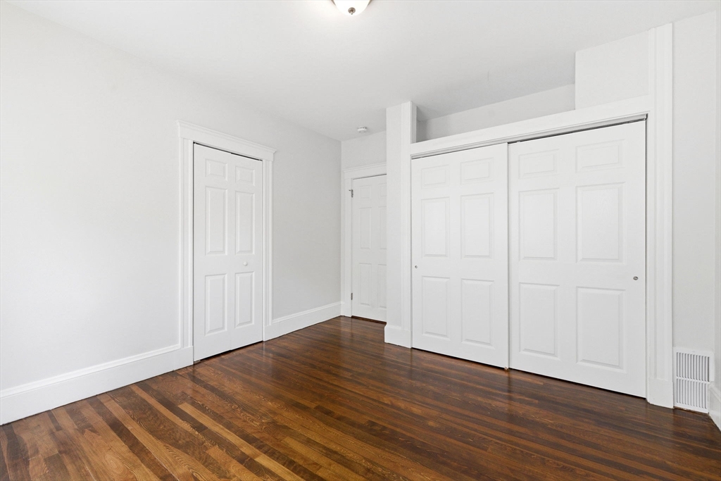 20 Connecticut Ave # 2