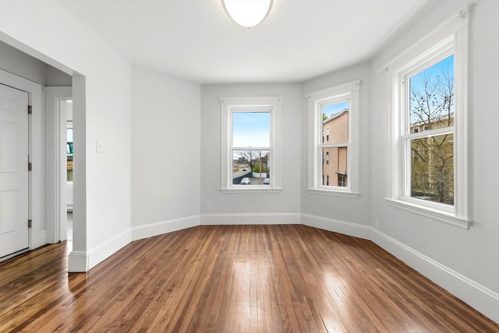 20 Connecticut Ave # 2