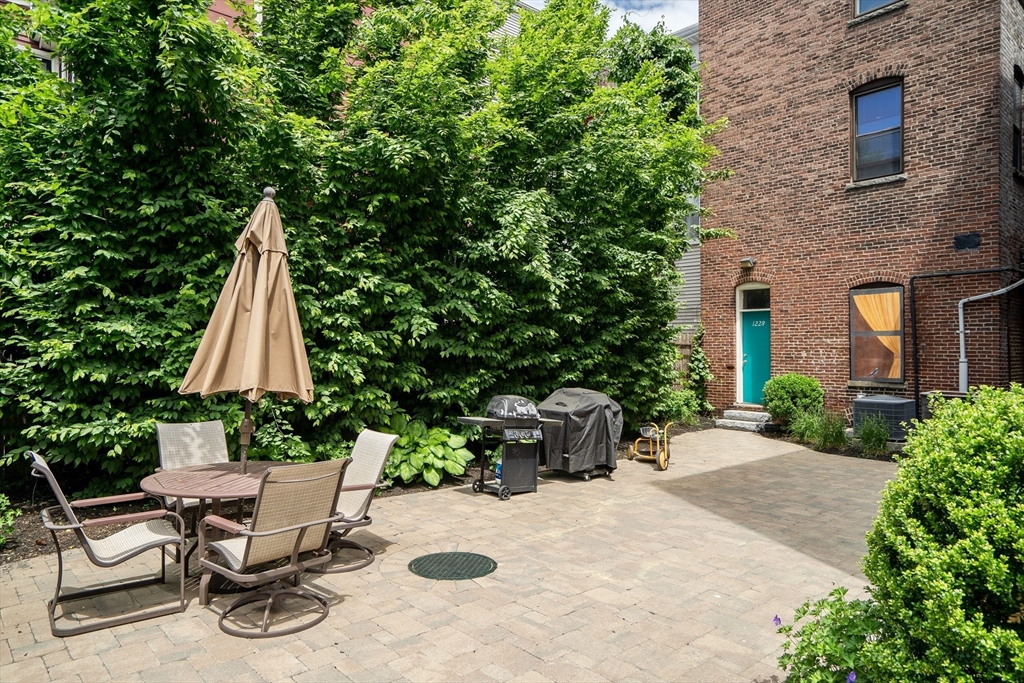 1228 Cambridge Street Unit: 2