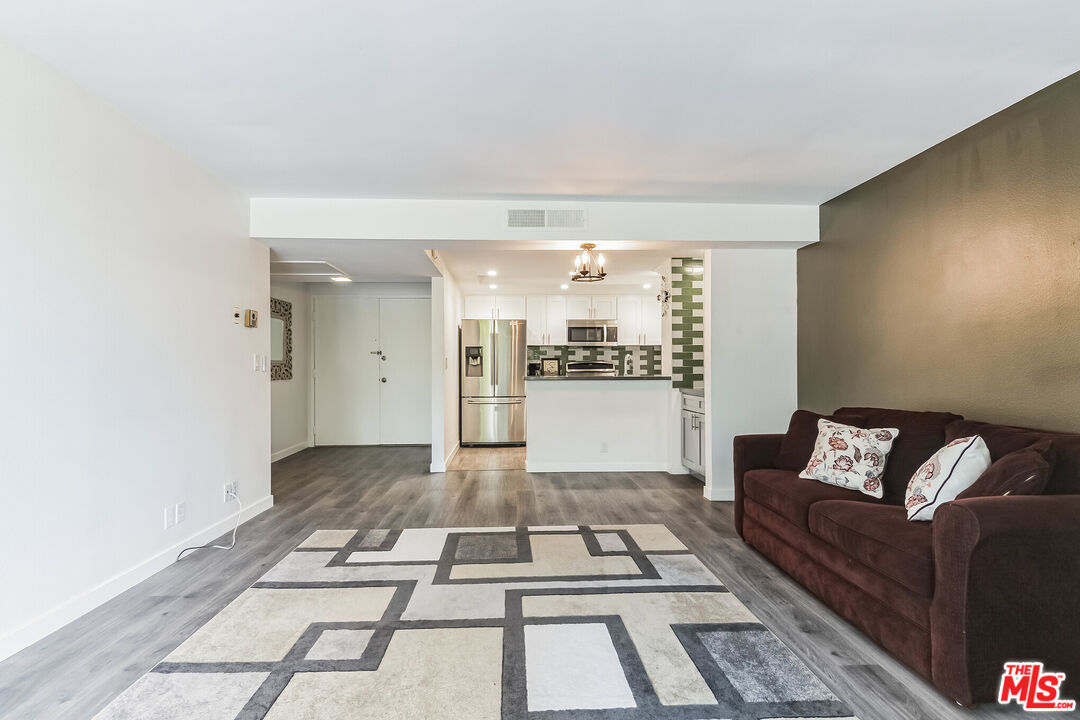 10535 Wilshire Blvd Unit: 404