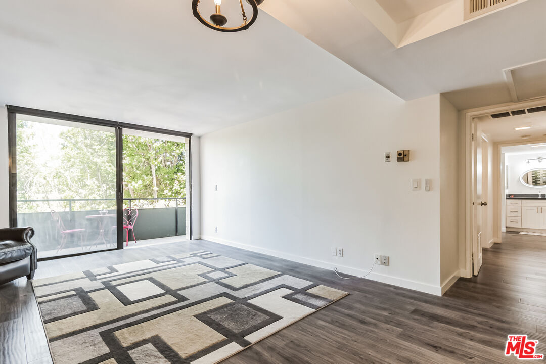 10535 Wilshire Blvd Unit: 404