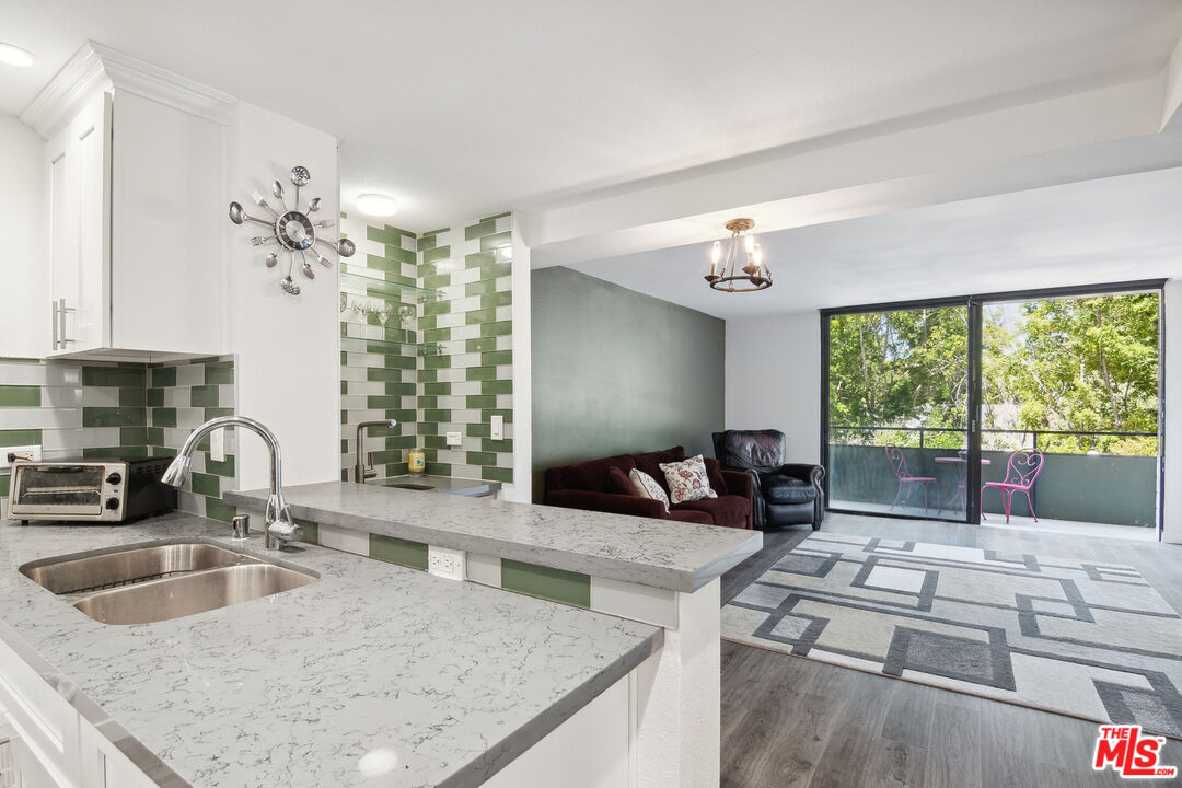 10535 Wilshire Blvd Unit: 404