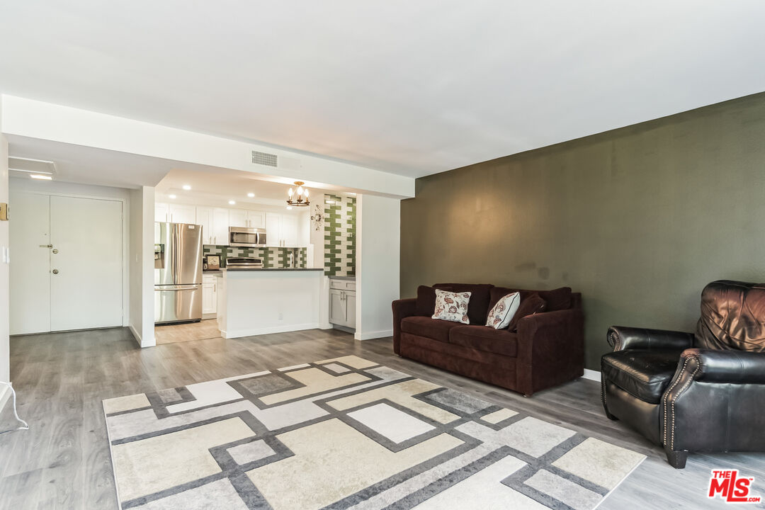 10535 Wilshire Blvd Unit: 404