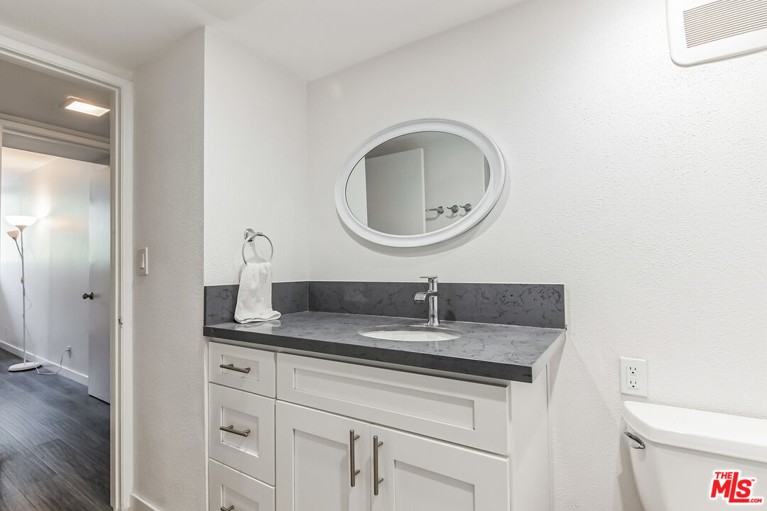 10535 Wilshire Blvd Unit: 404