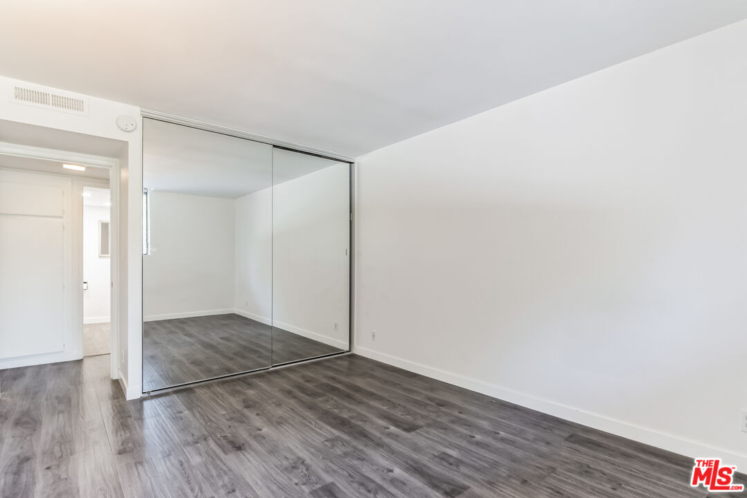 10535 Wilshire Blvd Unit: 404
