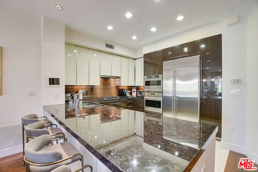 1318 Roxbury Dr Unit: 311