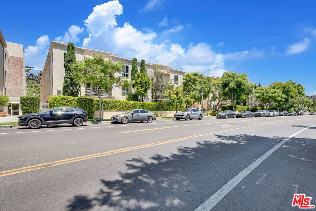 1318 Roxbury Dr Unit: 311
