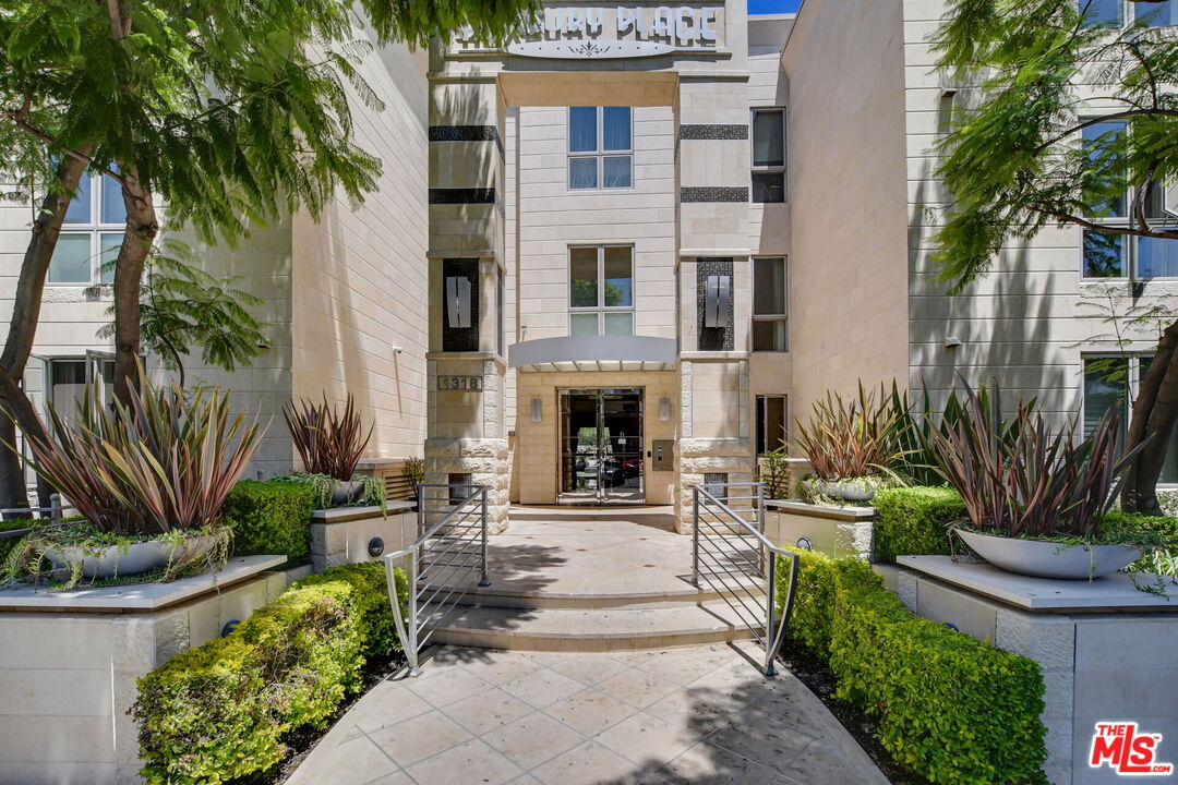 1318 Roxbury Dr Unit: 311