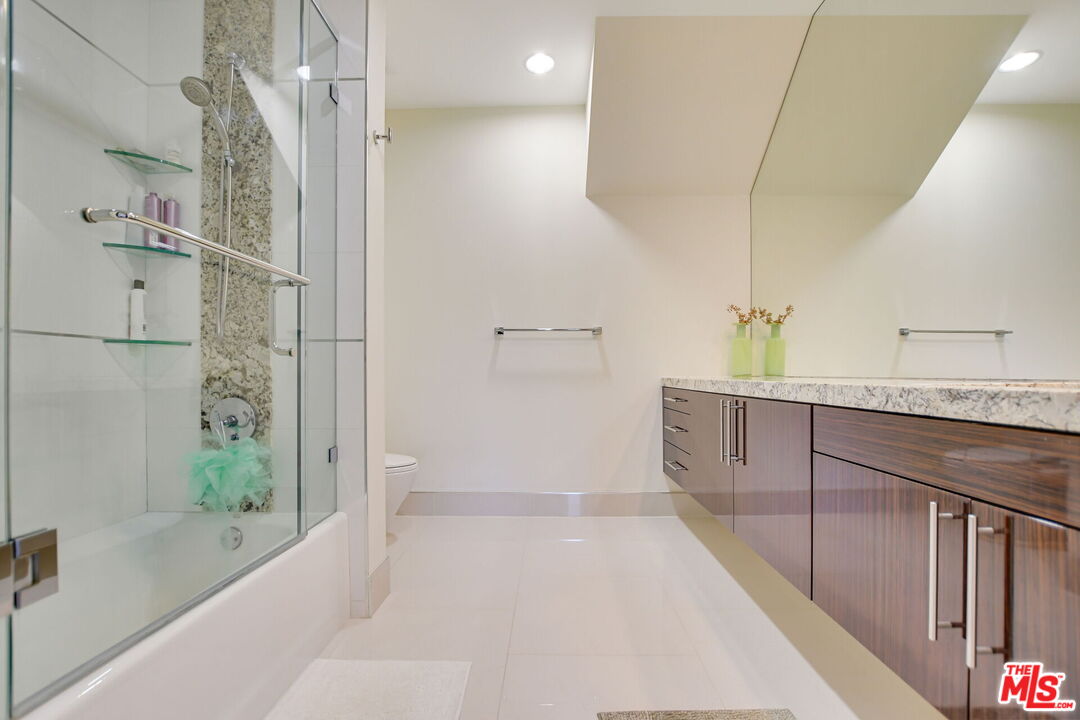 1318 Roxbury Dr Unit: 311