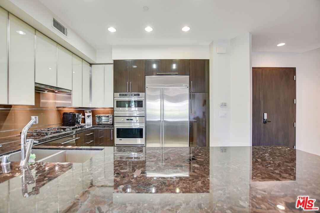 1318 Roxbury Dr Unit: 311
