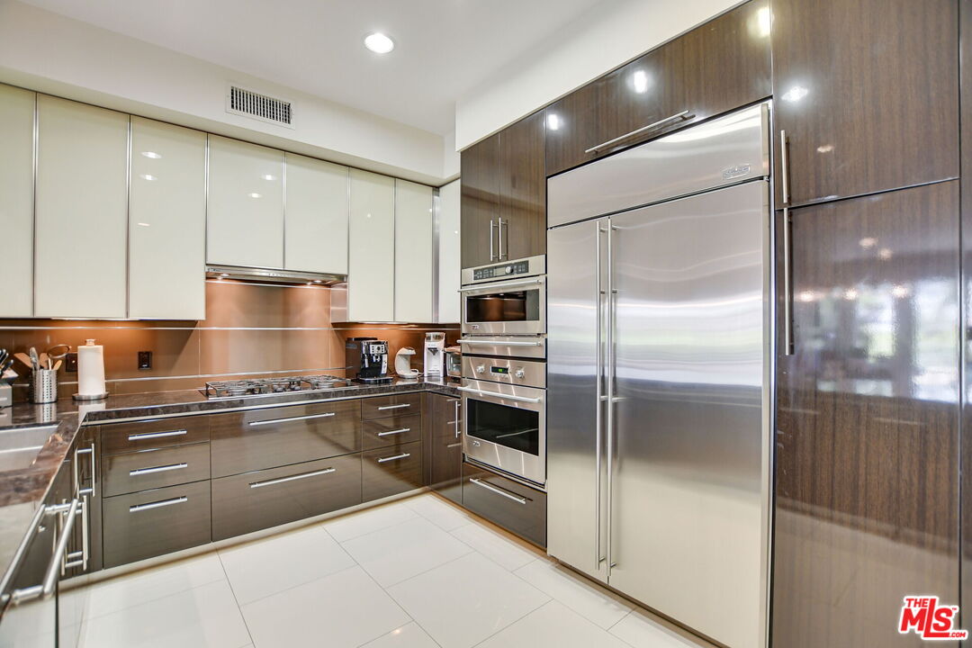 1318 Roxbury Dr Unit: 311