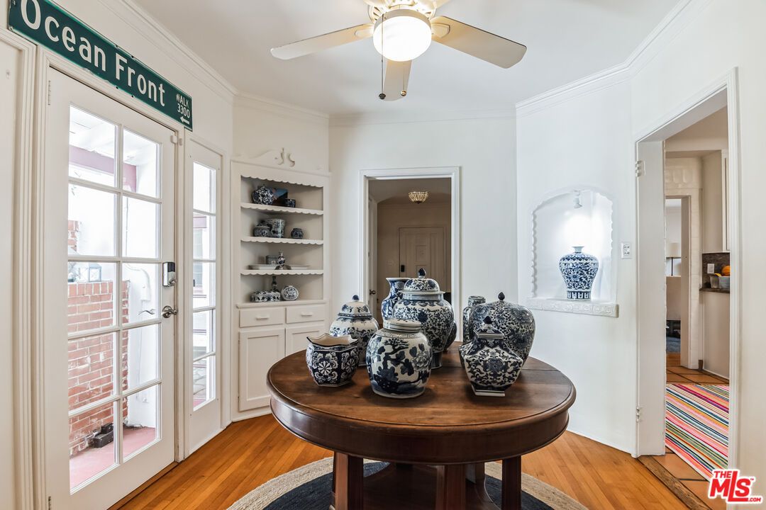 451 Veteran Ave