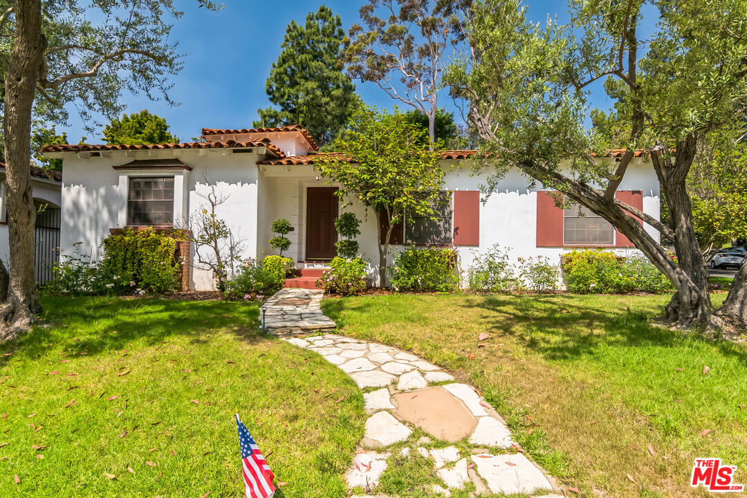 451 Veteran Ave
