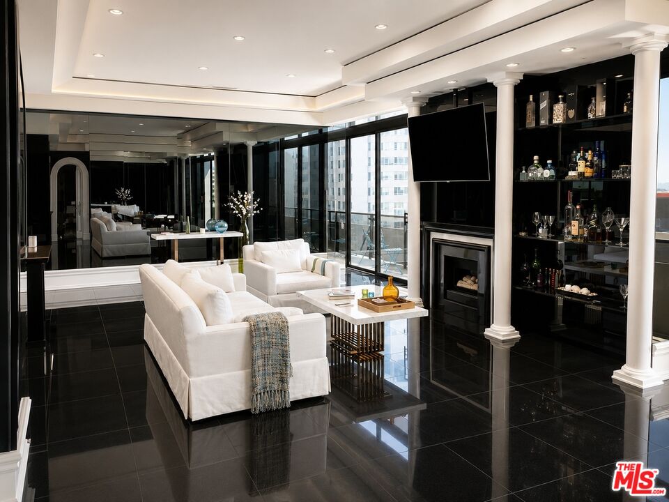 10535 Wilshire Blvd Unit: 1