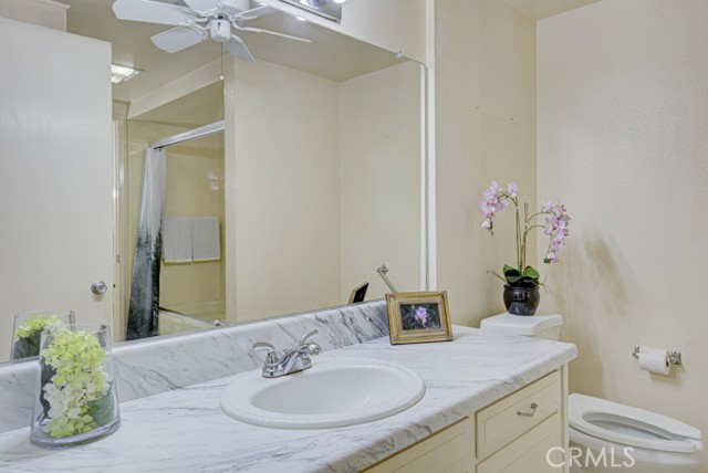 552 Avenida Sevilla Unit: B