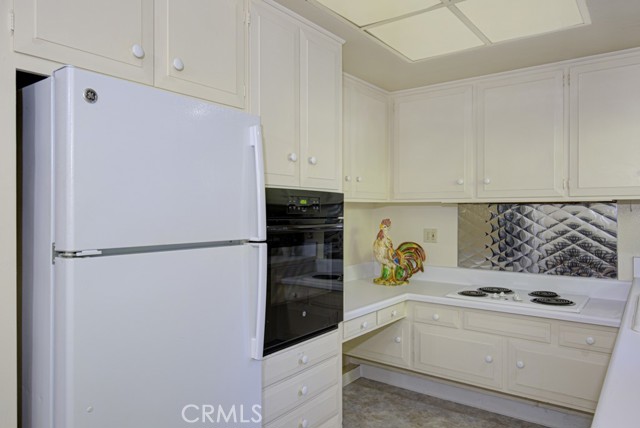 552 Avenida Sevilla Unit: B