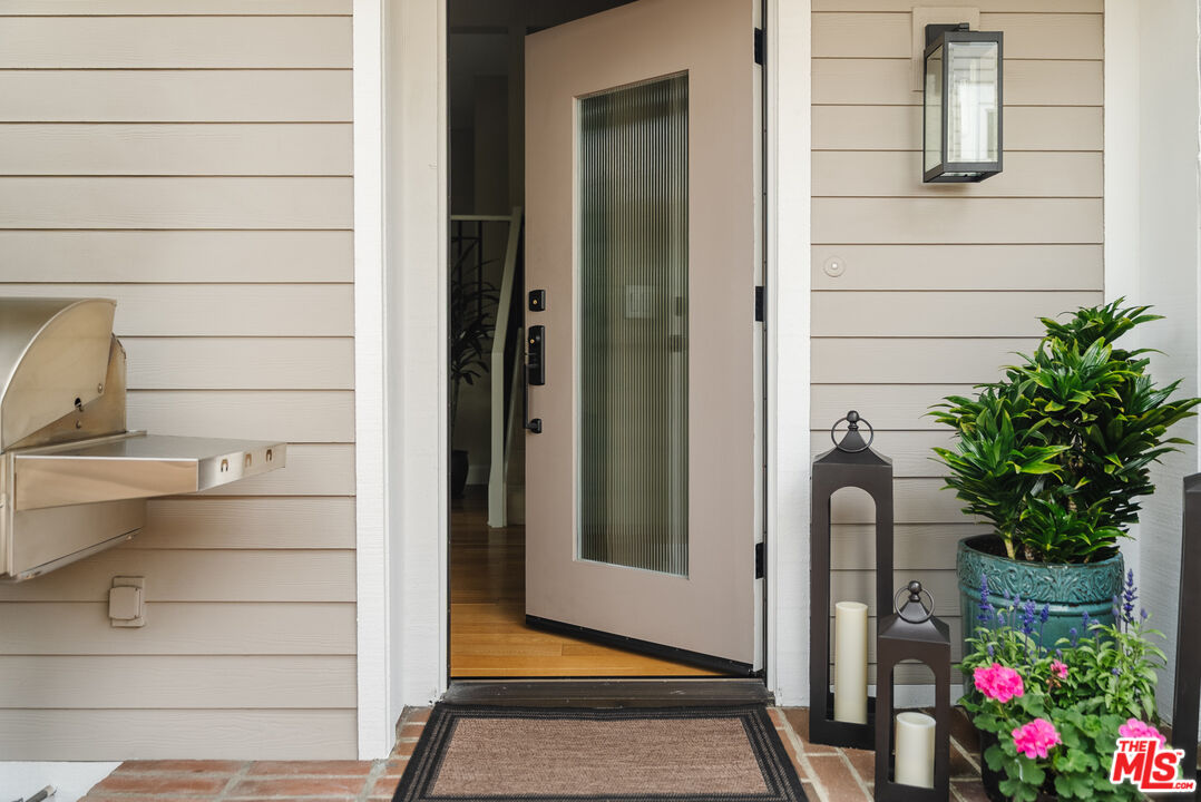 4317 Alla Rd Unit: 1