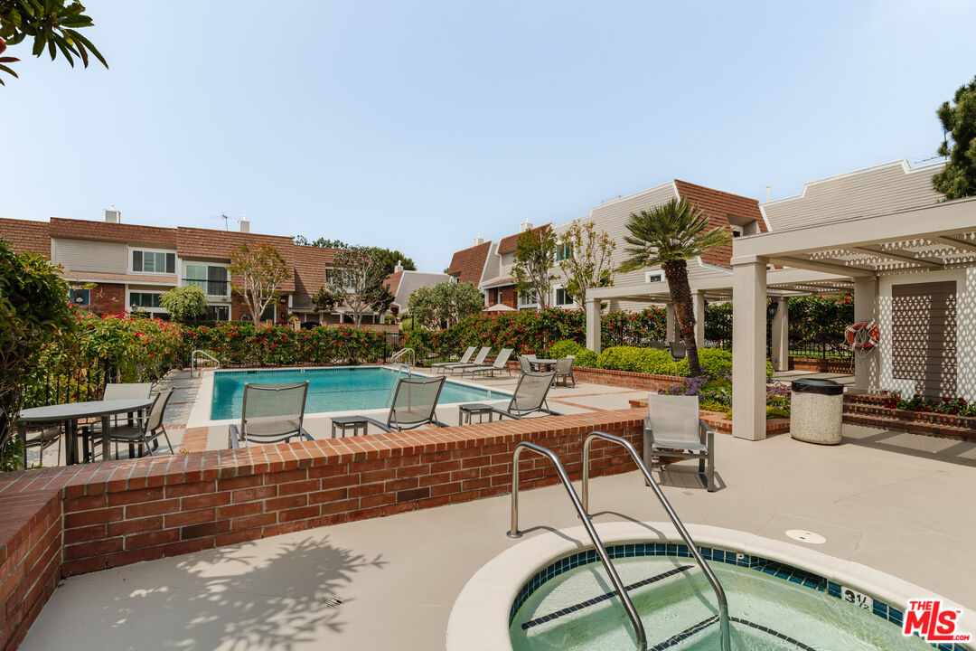 4317 Alla Rd Unit: 1