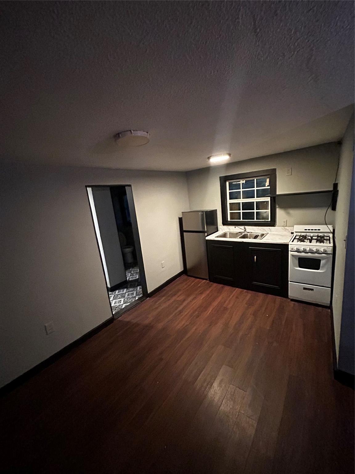 8915 Irvington Boulevard