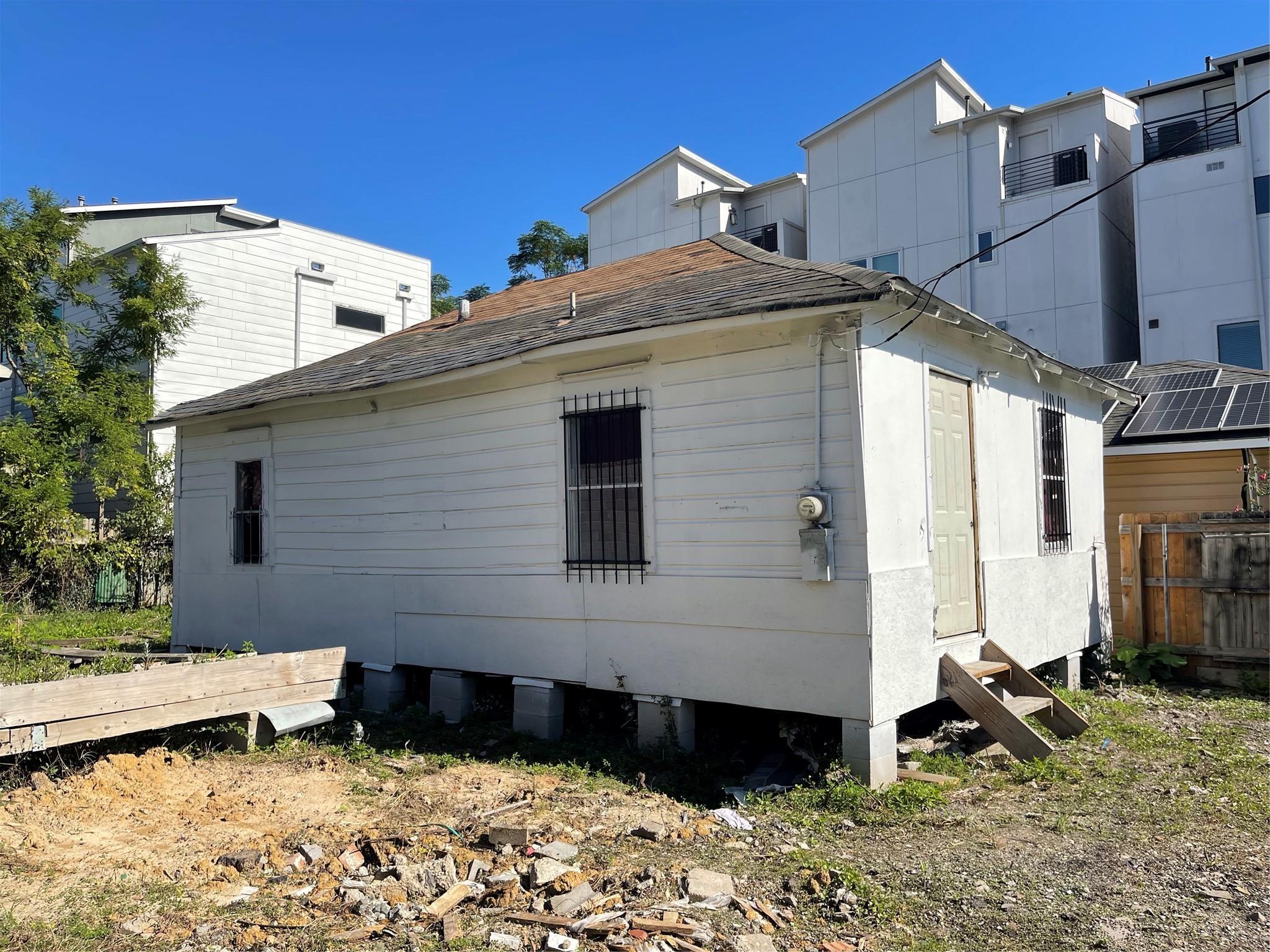 1210 Winter Street