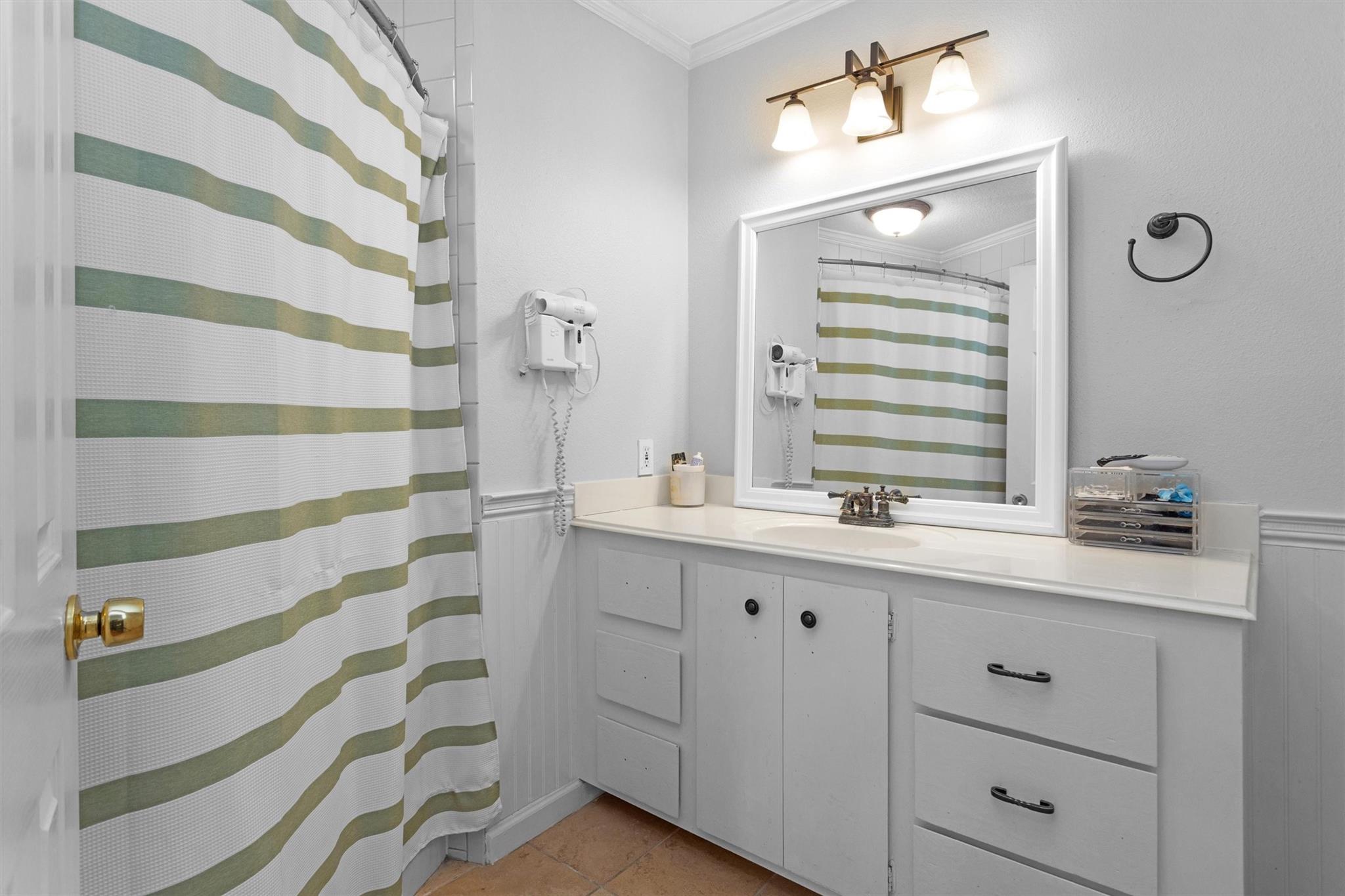 319 W Shore Drive