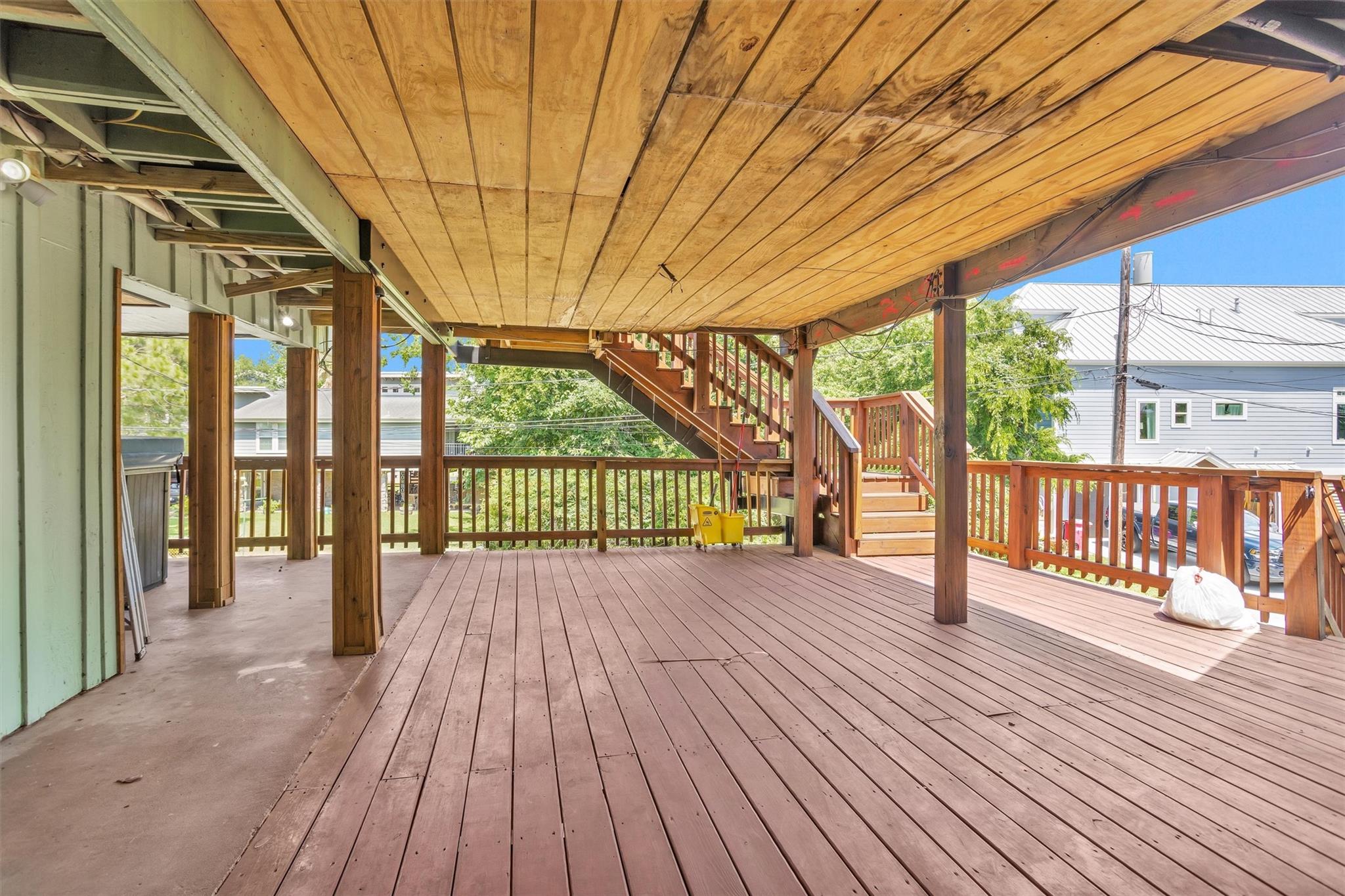 319 W Shore Drive