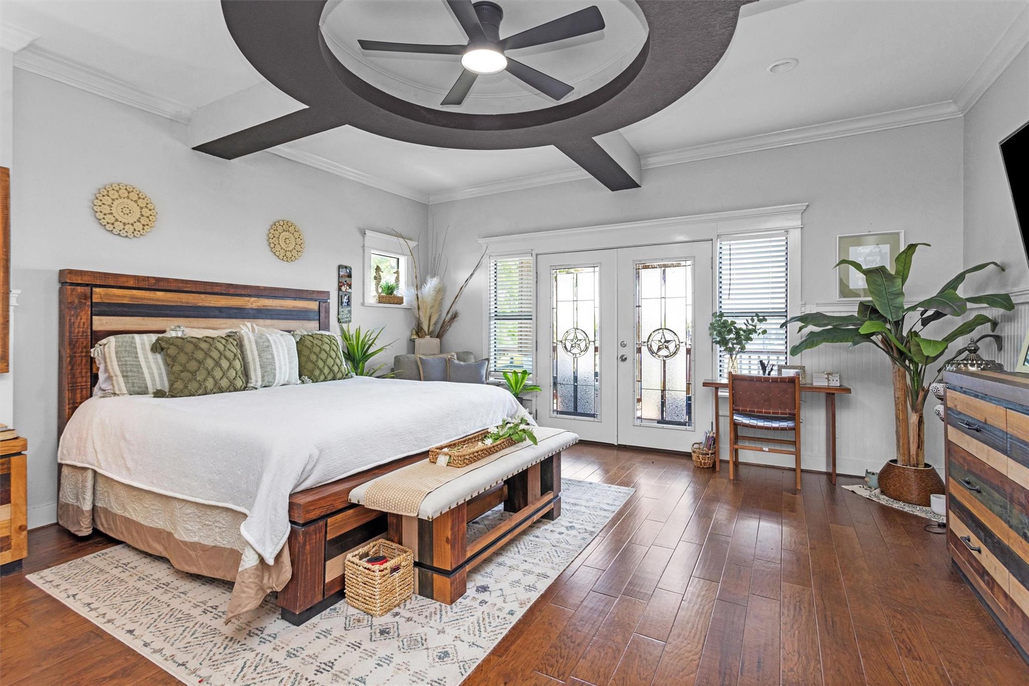 319 W Shore Drive