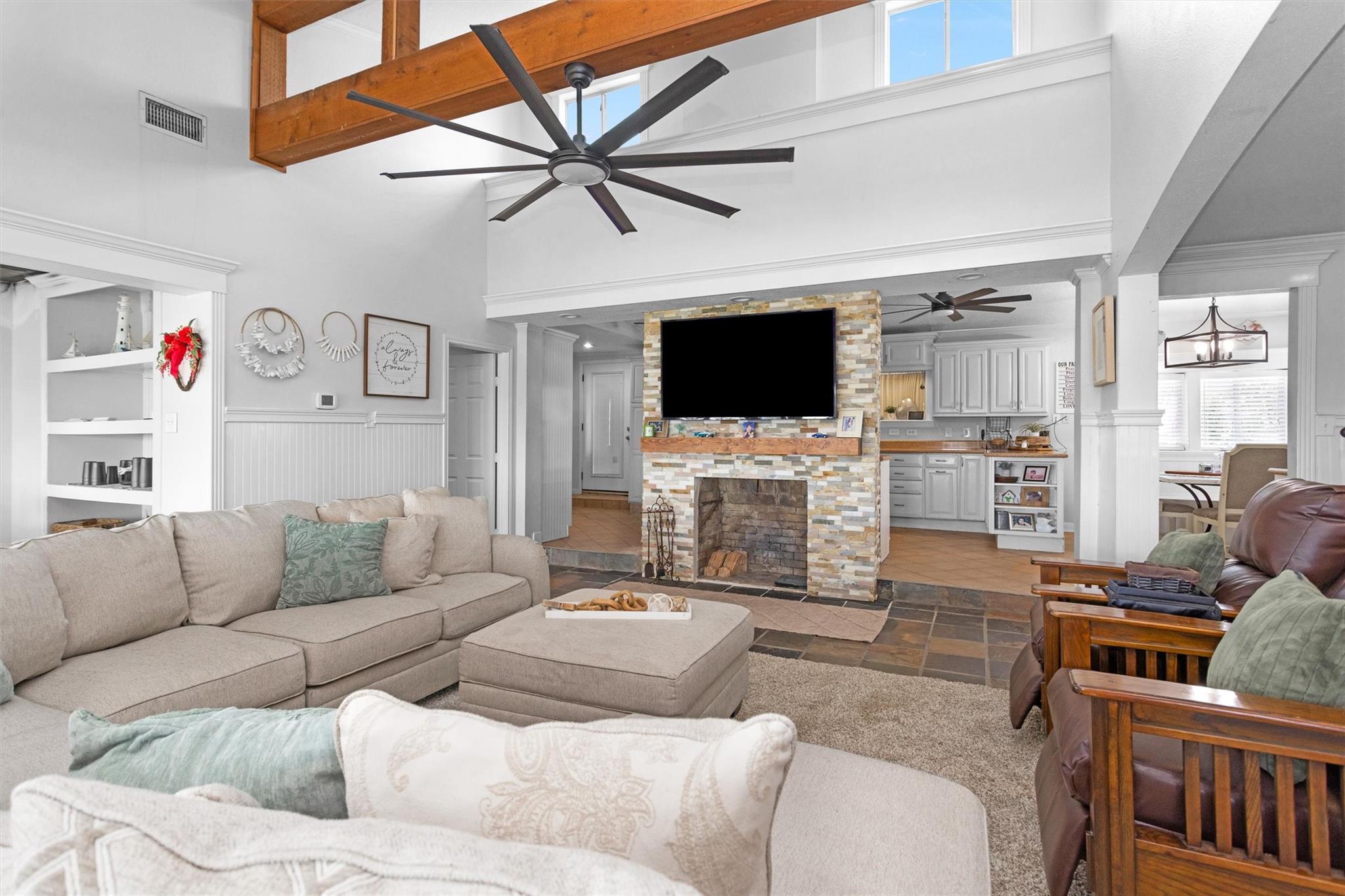 319 W Shore Drive