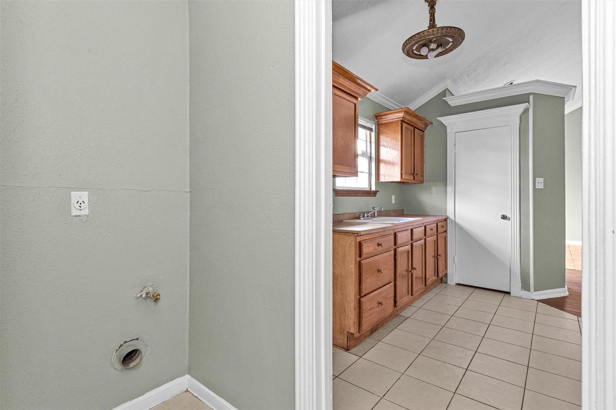 12443 S Rachlin Circle