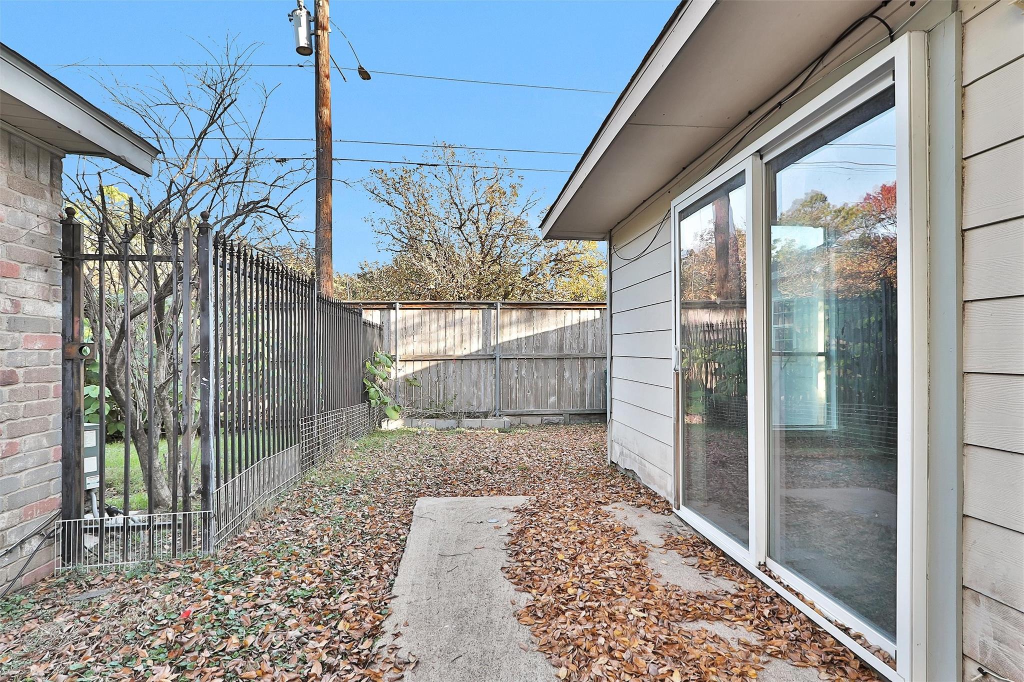 12443 S Rachlin Circle