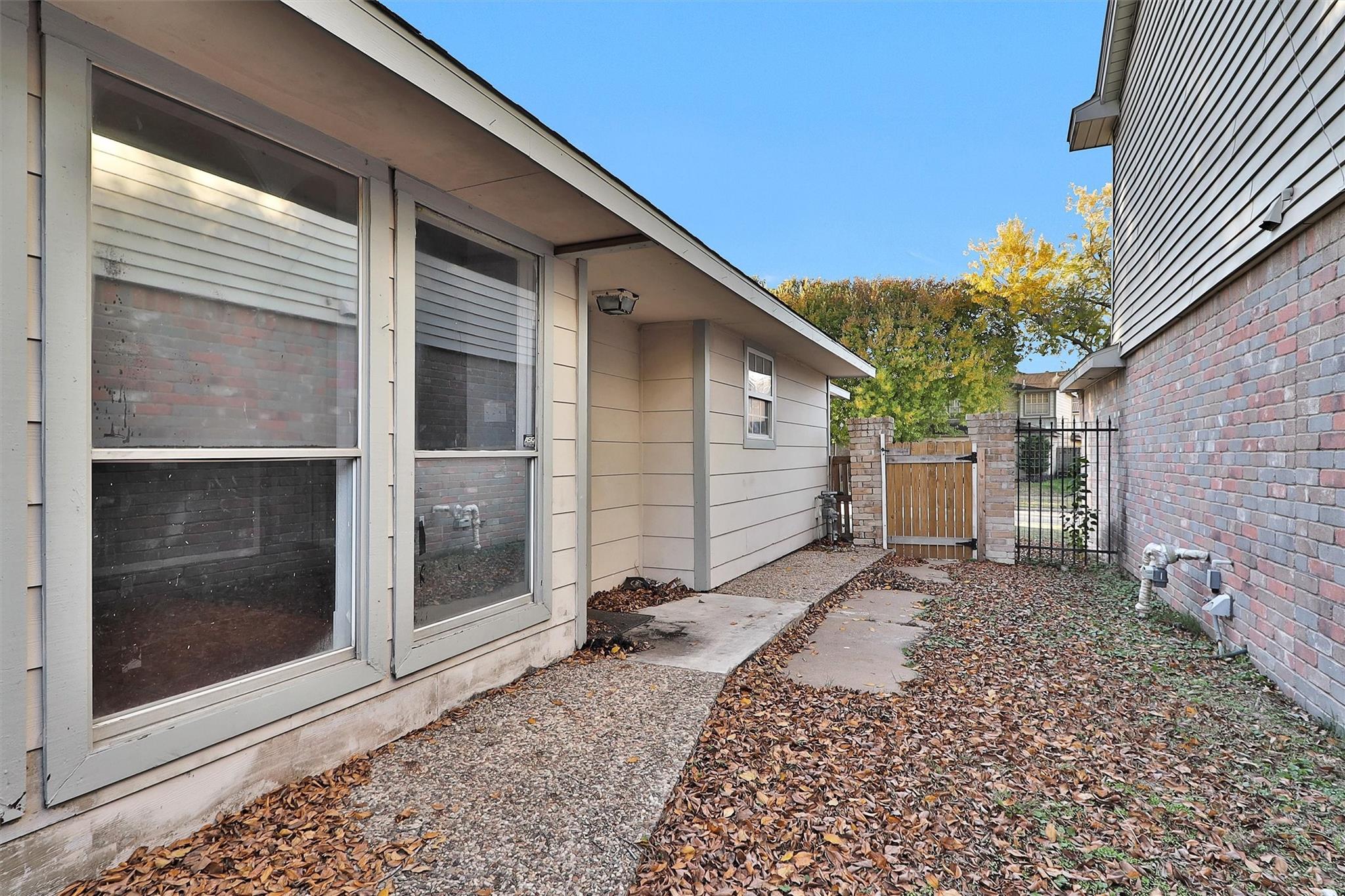 12443 S Rachlin Circle