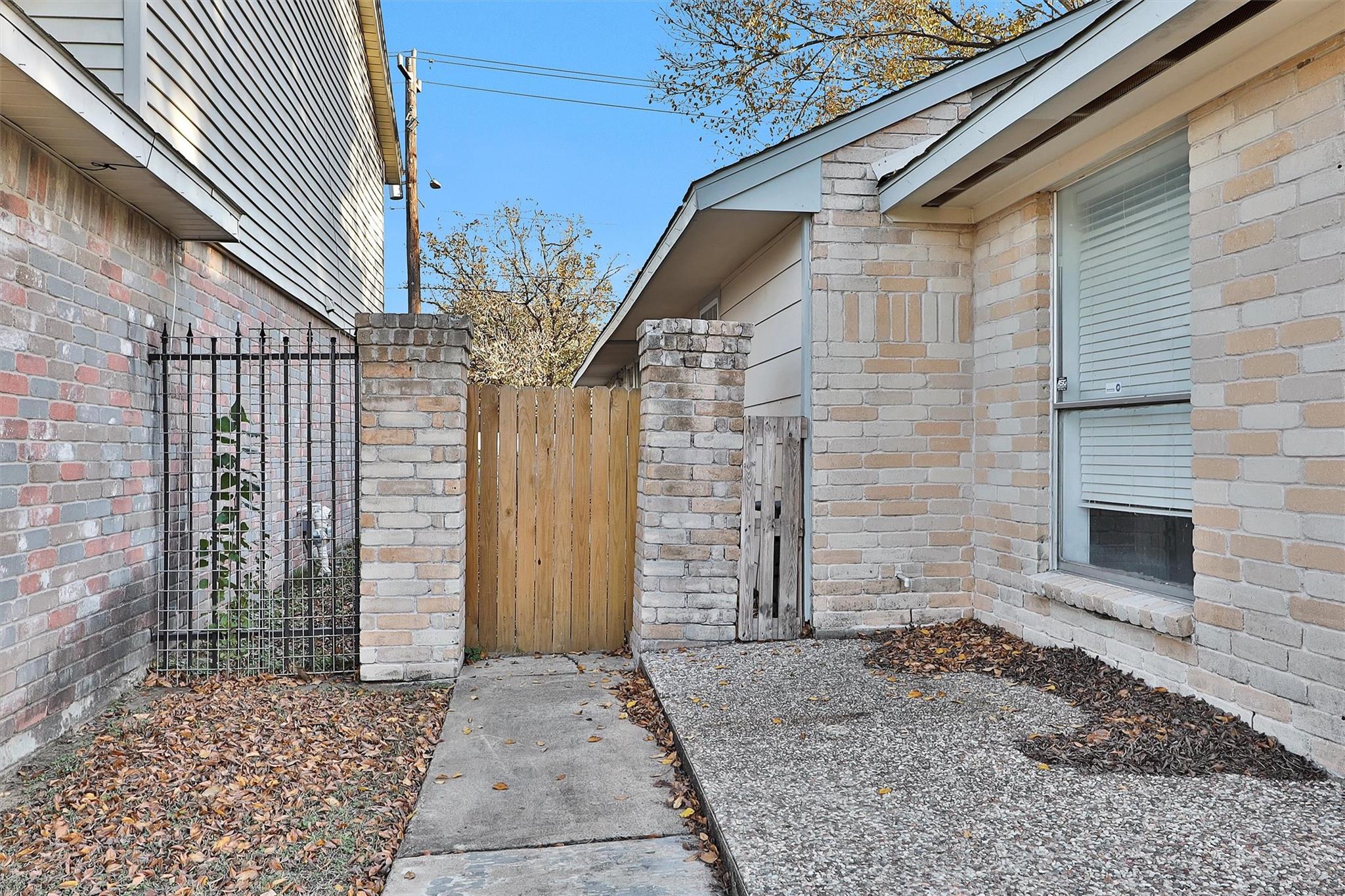 12443 S Rachlin Circle