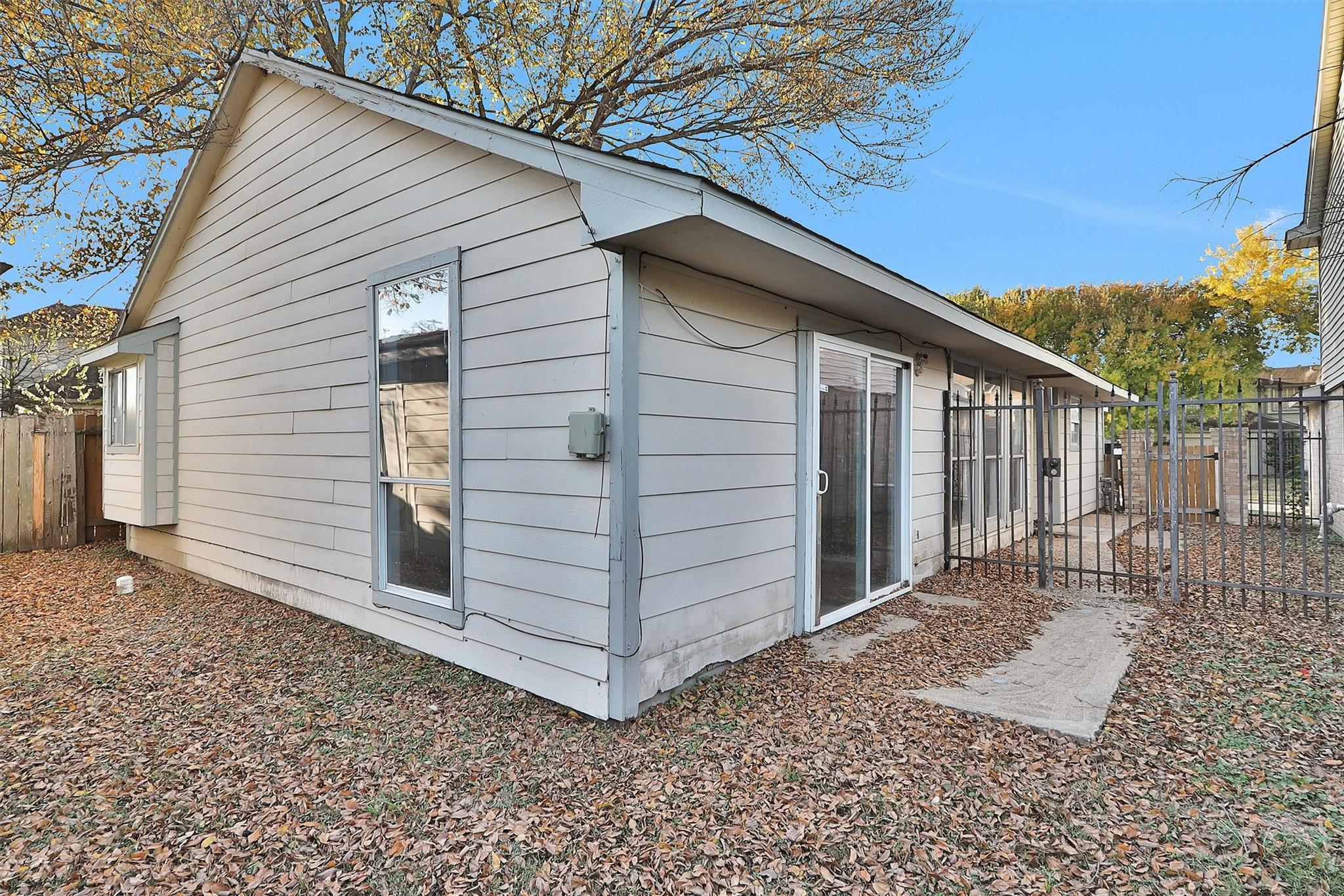 12443 S Rachlin Circle