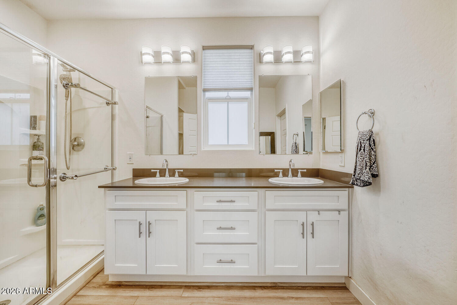 3218 W GLENDALE Avenue 24